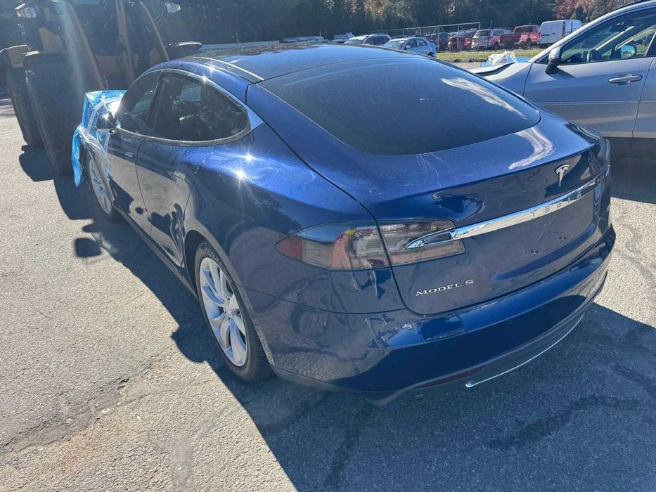 Двері ляда Tesla S 85D 2015р PPSB