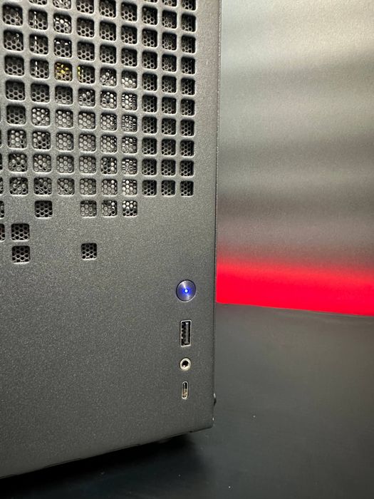 Digital PC Apex Nano | Ryzen 7 7800X3D + RTX5070