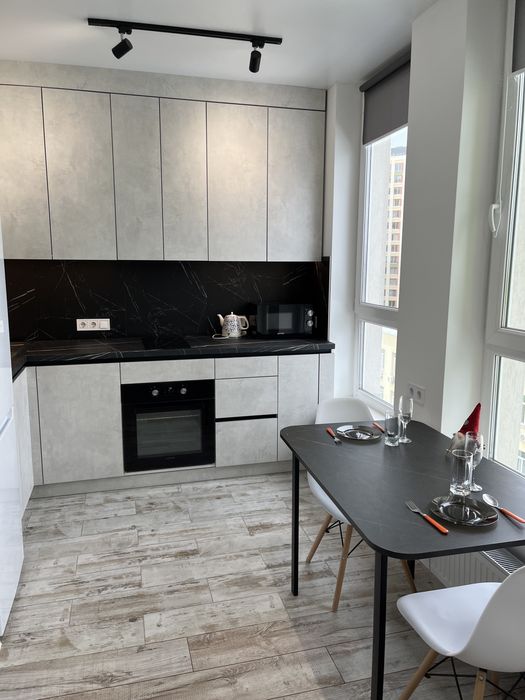 Квартира-студія в «Нивки Парк». Центр, метро Нивки