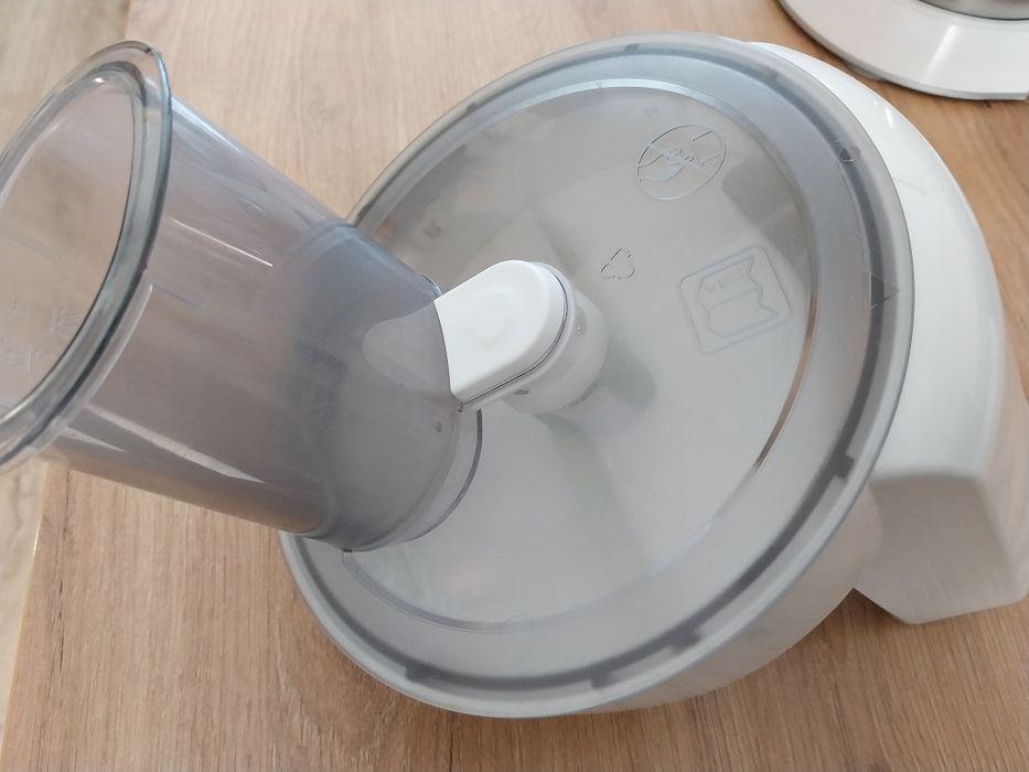 Sprzedam robota kuchennego Bosch MUM5