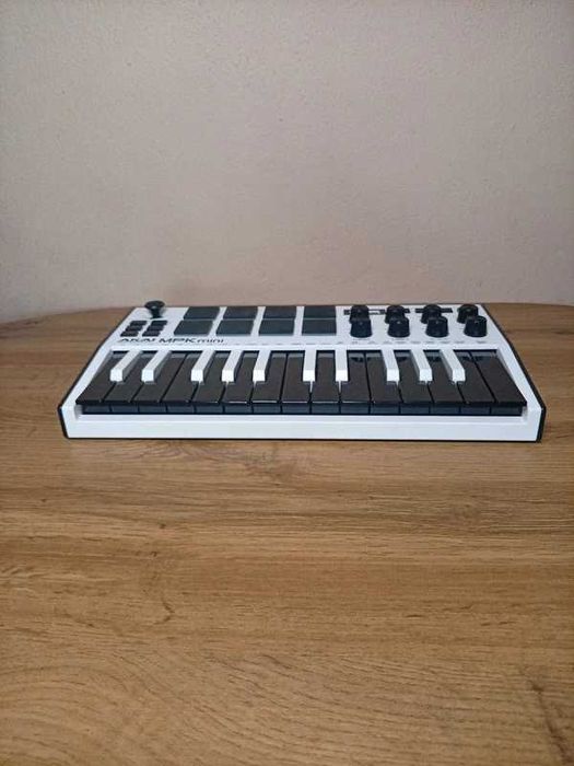 Teclado MIDI Akai Professional MPK Mini MK3 - Branco, B (Controladores MIDI)