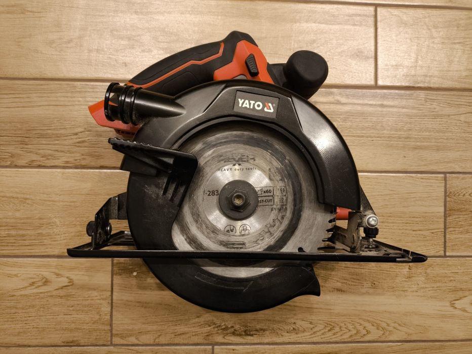 Pilarka piła tarczowa bezszczotkowa akumulatorowa YATO YT-82809
Sp