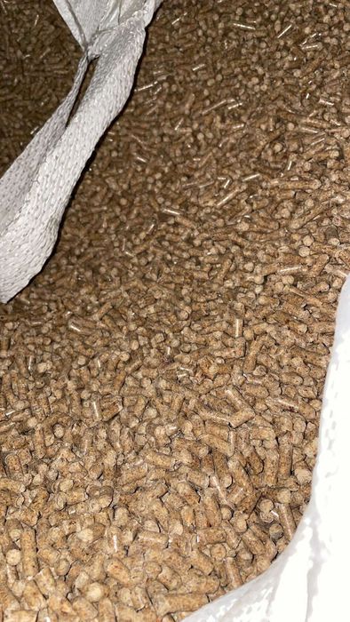 Пелети, пеллеты, пилеты древесные 6 мм и 8 мм