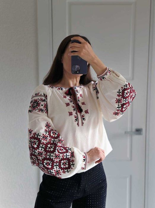 Жіночі вишиванки великий вибір!