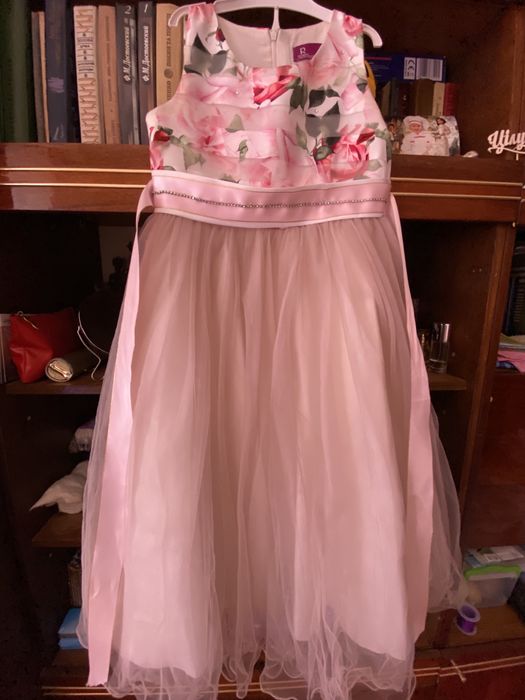 Продам шикарное платье