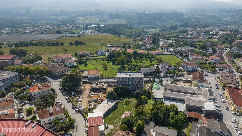 Apartamento T3 NOVO no centro de Amares