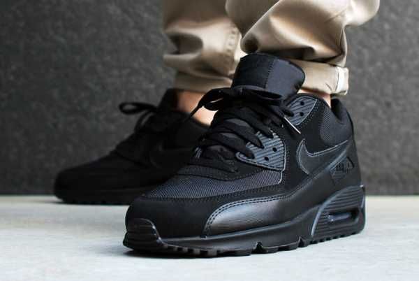 Кроссовки Мужские Nike Air Max 90 Essential Triple Black/Кросівки Найк