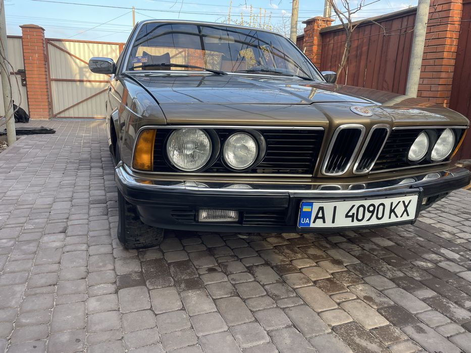 Bmw 7 e23 дві шт не завершений проект