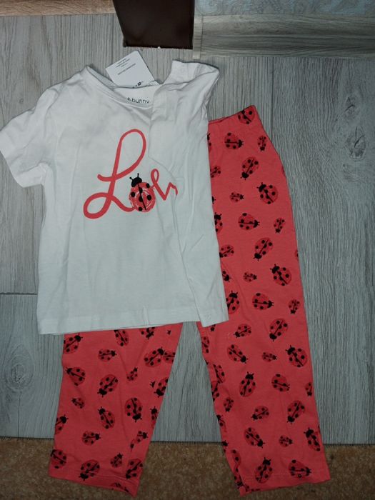 Костюмчик для дівчинки