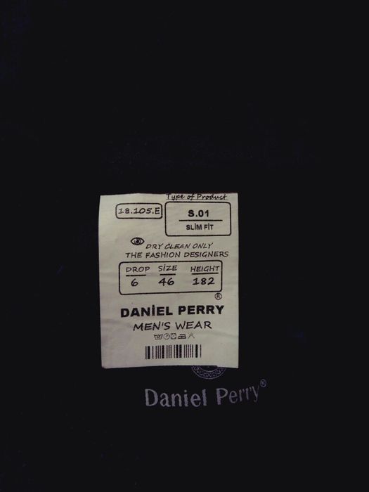 Продам.Стильный Костюм