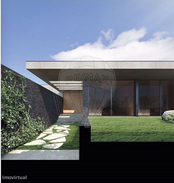 Moradia T4 para venda