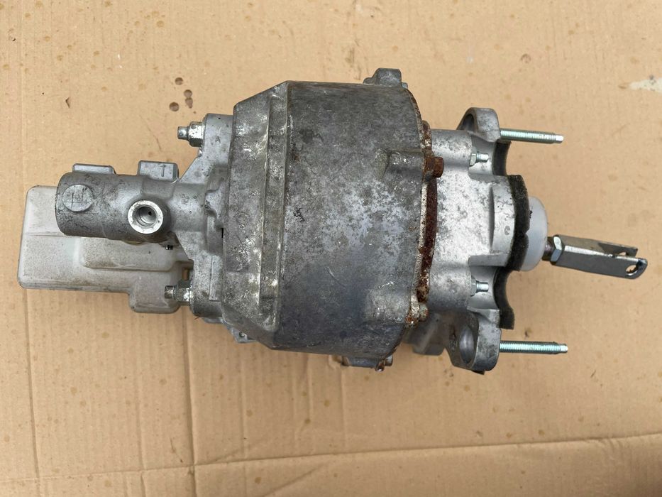 Pompa hamulcowa serwo Nissan Leaf II