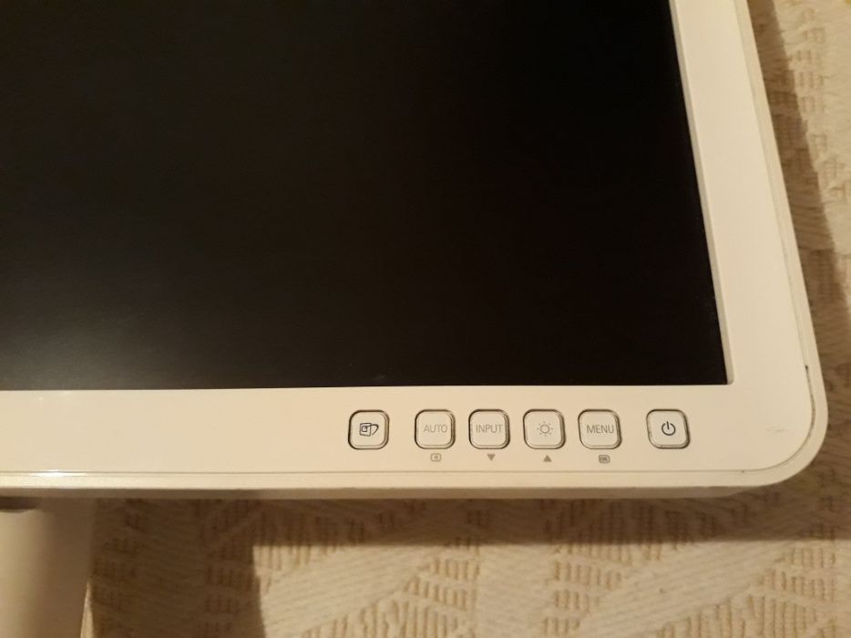 Selling tower/monitor/mouse/keyboard64752260878082124