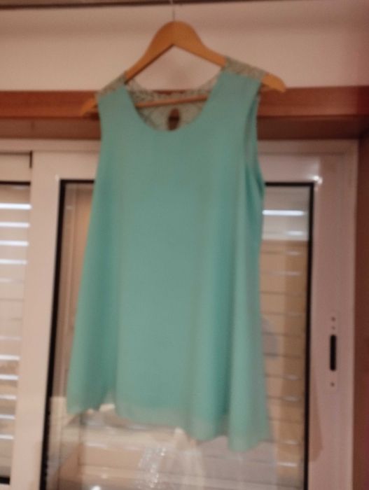 Blusa com Renda Costas