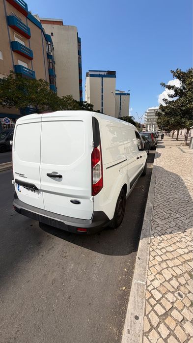 Carrinha Tres  Lugares Cabine Estendida