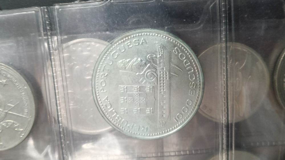 Vendo coleção de moedas antigas