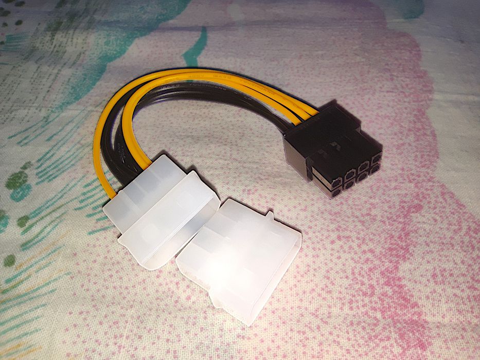 Переходник питания видеокарты 2x Molex (4-pin) – PCI-E 8-pin