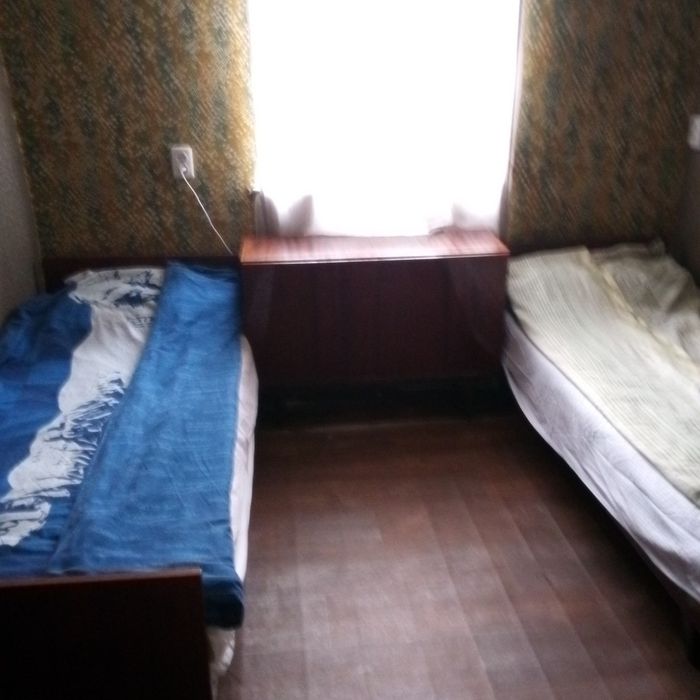 Подобово Антоновича 10 б р-н госпиталю