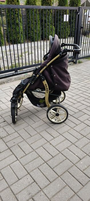 Wózek spacerowy dla dziecka
