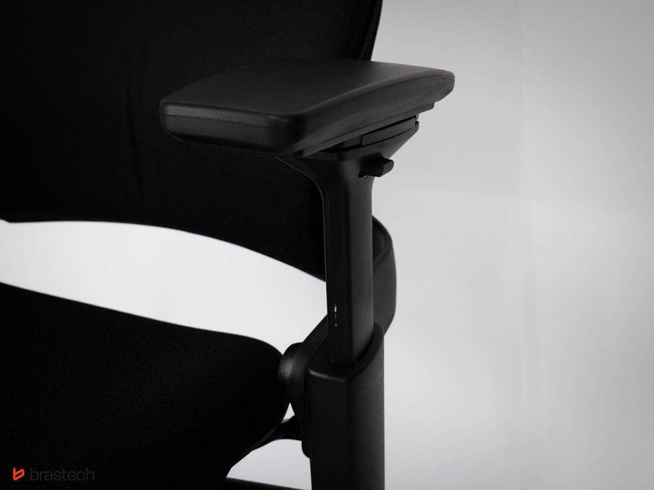 Fotel biurowy Steelcase Leap V2 DARMOWA DOSTAWA