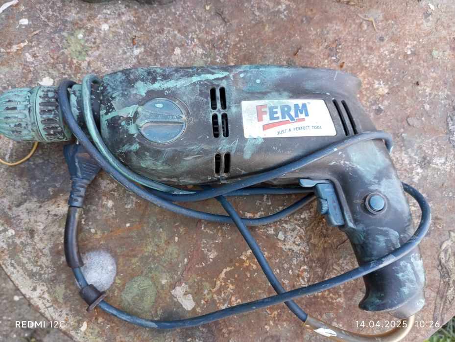 Сварочный аппарат,бензопила,Клупп ,.Болгарка, электро -дрель, плашки