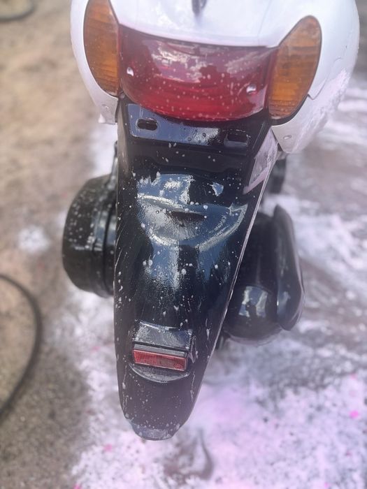 Suzuki lets 4 2019