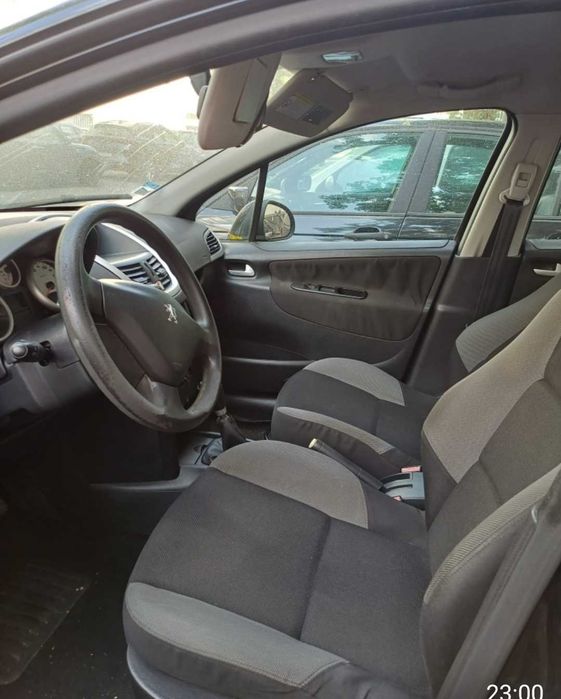 Peugeot 207 Ano 2006 potência 1400