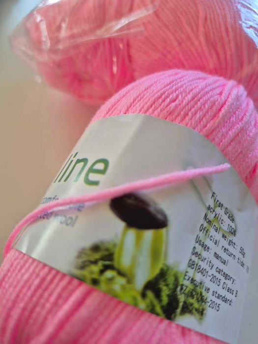 Śliczna mięciutka włóczka Baby line 50 gr. w opakow.
