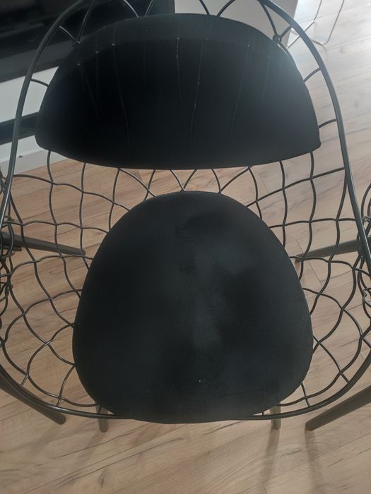 Krzesła firmy take meHOME