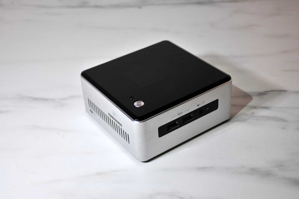 Szybki Mini Komputer Intel NUC i5  SSD