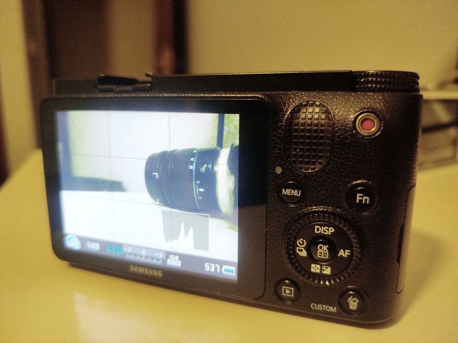 Samsung NX1000 Mirrorless Sensor APS-C