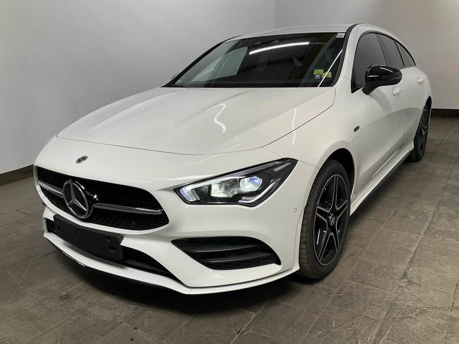 Mercedes-Benz CLA 250 e Shooting Brake AMG Line