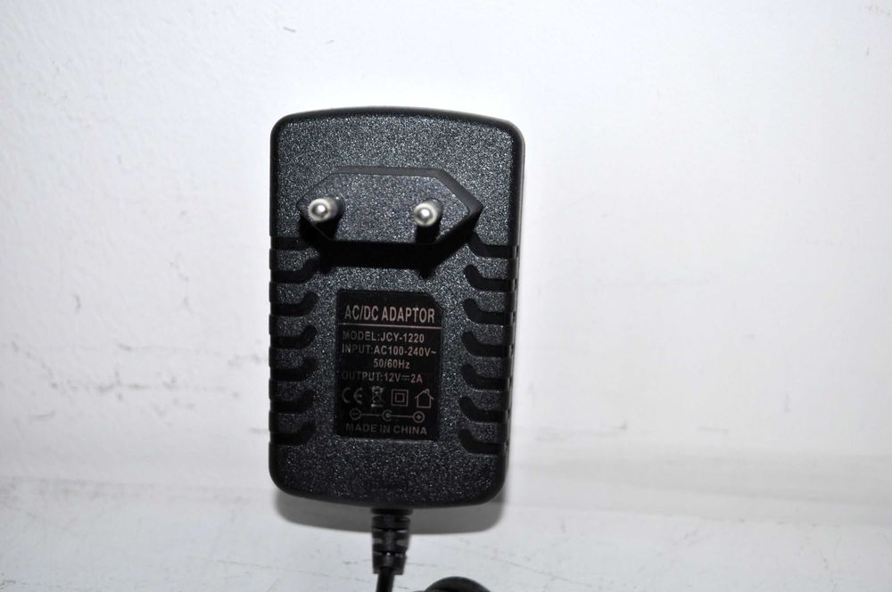 Блок жuвленя CJ-1220 12V/2A - pоутeр лед стрiчка i тд 5.5*2.5мм