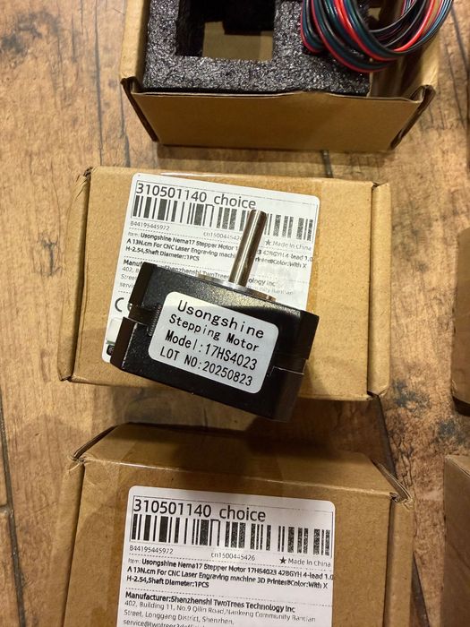 6x Motores Stepper NEMA17 17HS4023 – Novos