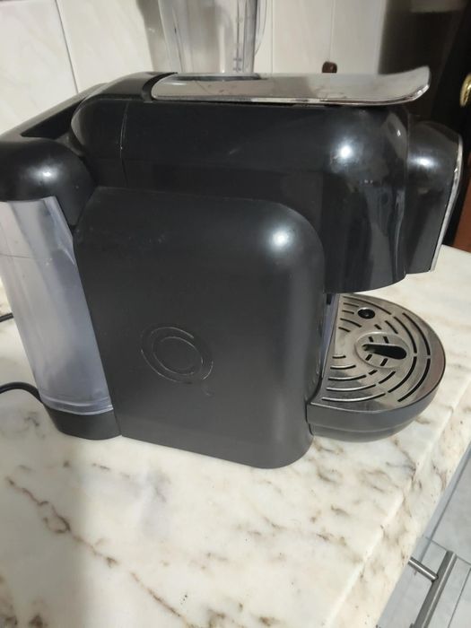 Máquina de café em bom estado