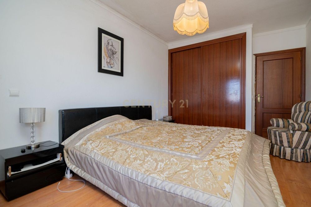 T3 Ótimo estado. Em Alvor Pequenas melhorias