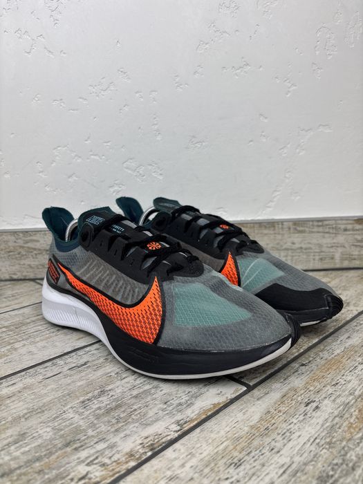 Nike zoom gravity 43р 27,5см
