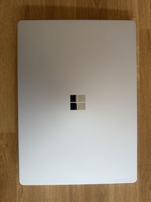 Microsoft Surface Laptop 2