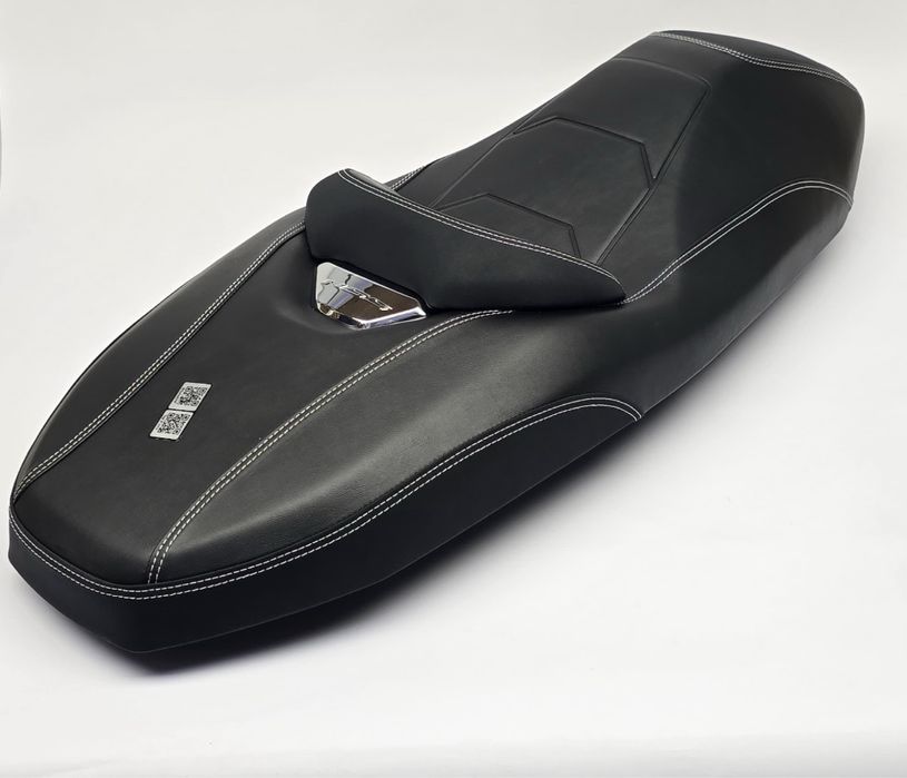 Akcesoryjne siedzenie kanapa honda Forza 125 rok 18+