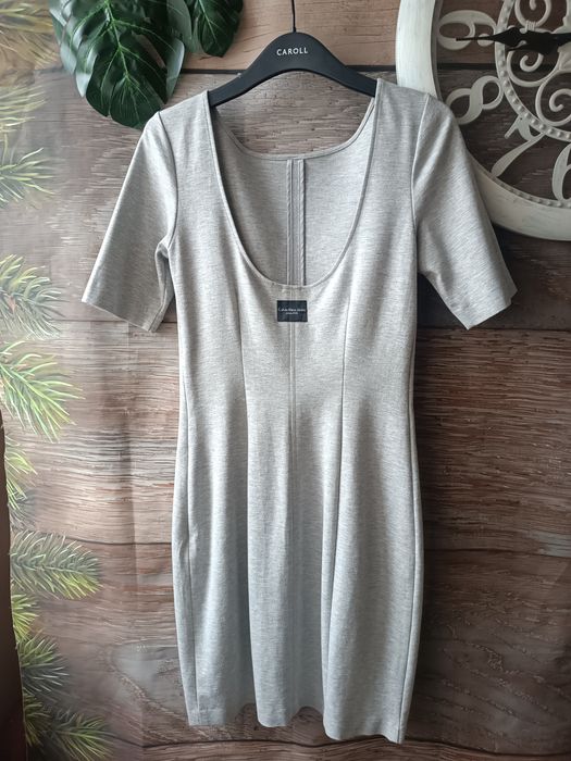 Брендовые плаття   Calvin Klein . Р 46 -48