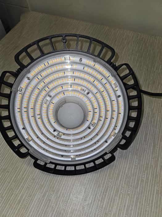 Індустріальний світильник 200 Вт