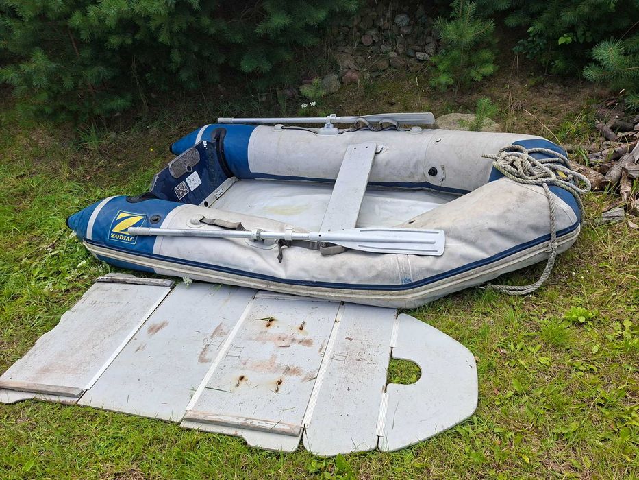 Ponton Zodjak 285cm do naprawy