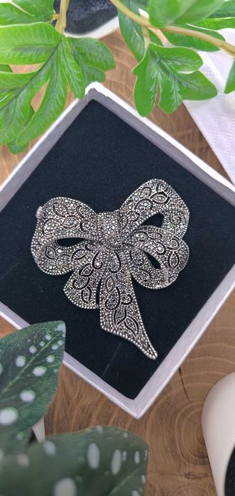 Nowa ekskluzywna broszka duża kokarda plus gratis, prezent dla niej