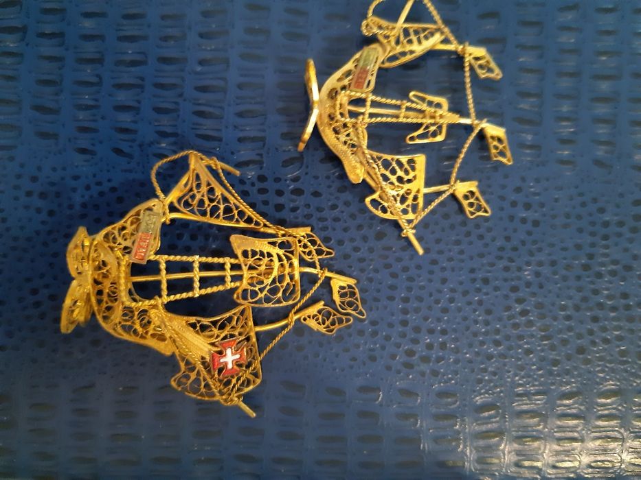 Mini réplicas de caravelas portuguesas