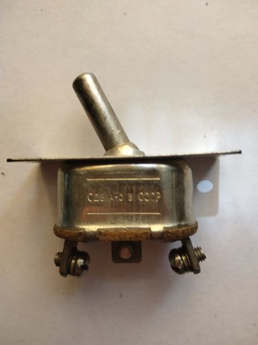 Переключатель (тумблер 2-хпозиционный) 46023710