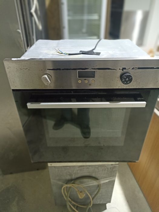 Forno encastrar Indersit elétrico