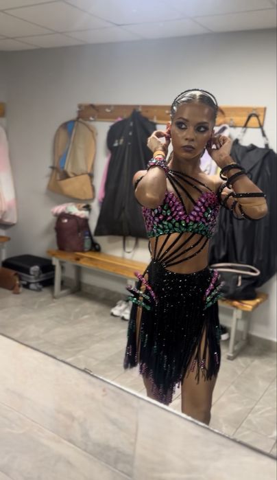 Сукня для латини