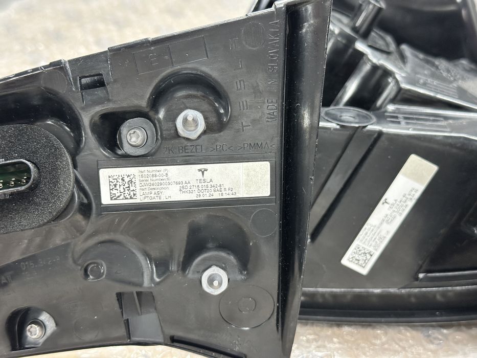 Tesla Model 3 / Y Стопи Фонари Europe Комплект Тесла Ідеальні ліхтарі