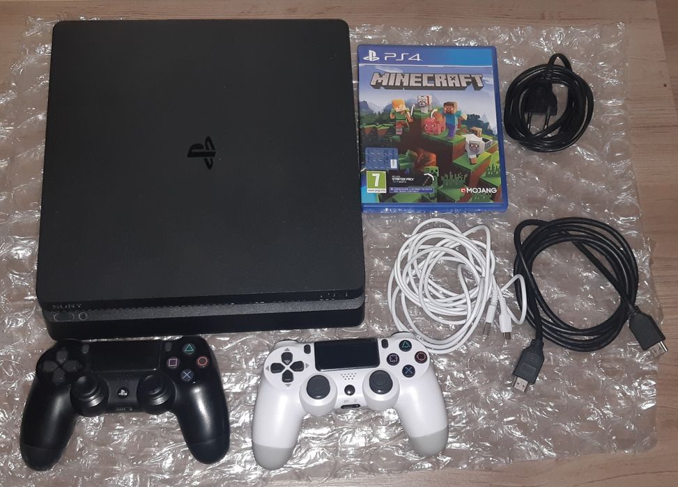 Ps4 slim 500 Gb + 2 Comandos e Minecraft.
