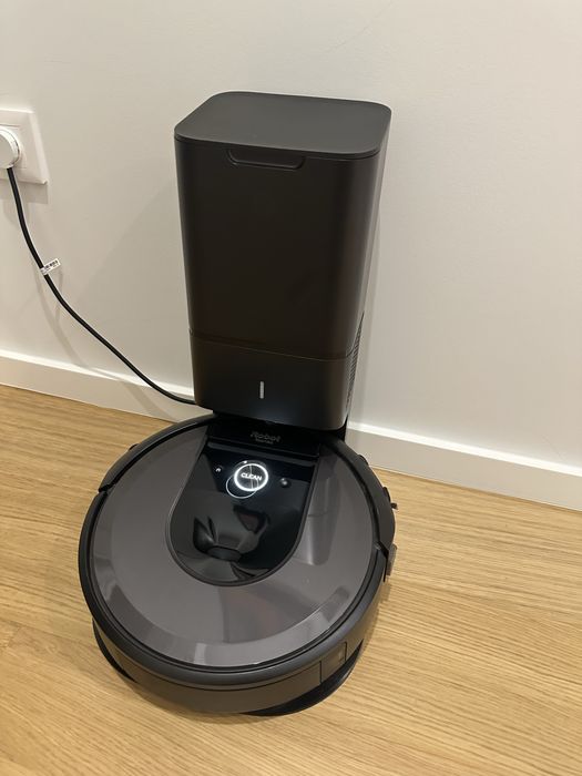 Aspirador Roomba i7+ inteligente automatico com clean base